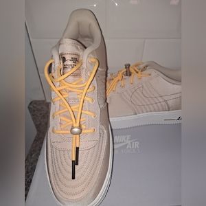 *New* Nike Air Force 1 '07 LV8 Moving Company - Sanddrift